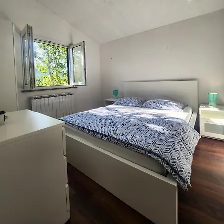 Prázdninový dům Welcoming House In Poljica With Private Pool