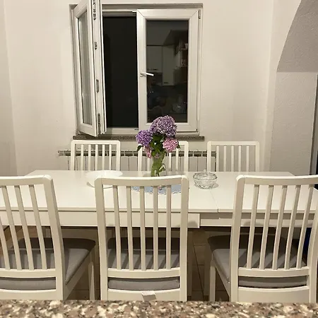 Nyaraló Welcoming House In Poljica With Private Pool *