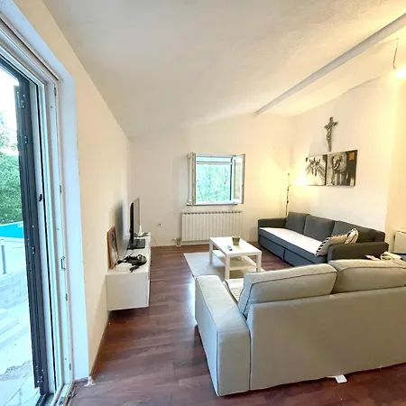 Nyaraló Welcoming House In Poljica With Private Pool Kruševo