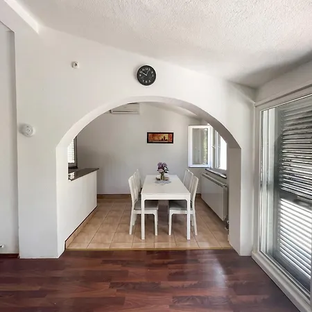 Welcoming House In Poljica With Private Pool