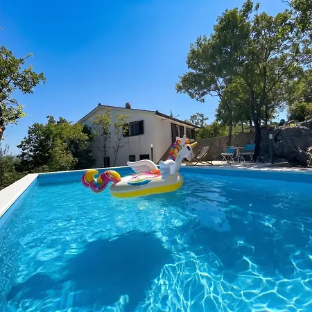 Dom wakacyjny Welcoming House In Poljica With Private Pool *
