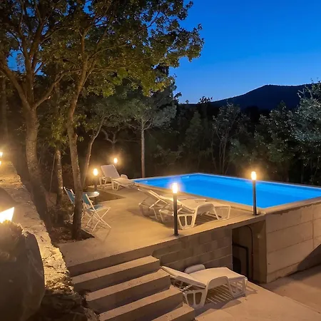 בית נופש Welcoming House In Poljica With Private Pool *
