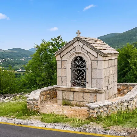 Dom wakacyjny Welcoming House In Poljica With Private Pool