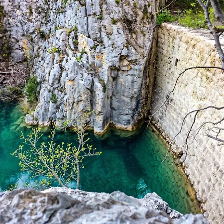 Dom wakacyjny Welcoming House In Poljica With Private Pool *